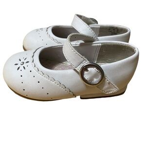Stride Rite Camila Mary Jane Leather White Shoes Size 4.5